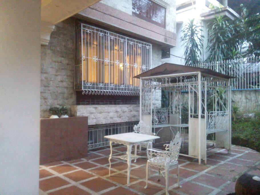 Big House In Quezon City Manila Esterno foto
