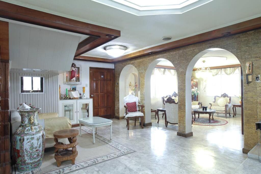 Big House In Quezon City Manila Esterno foto