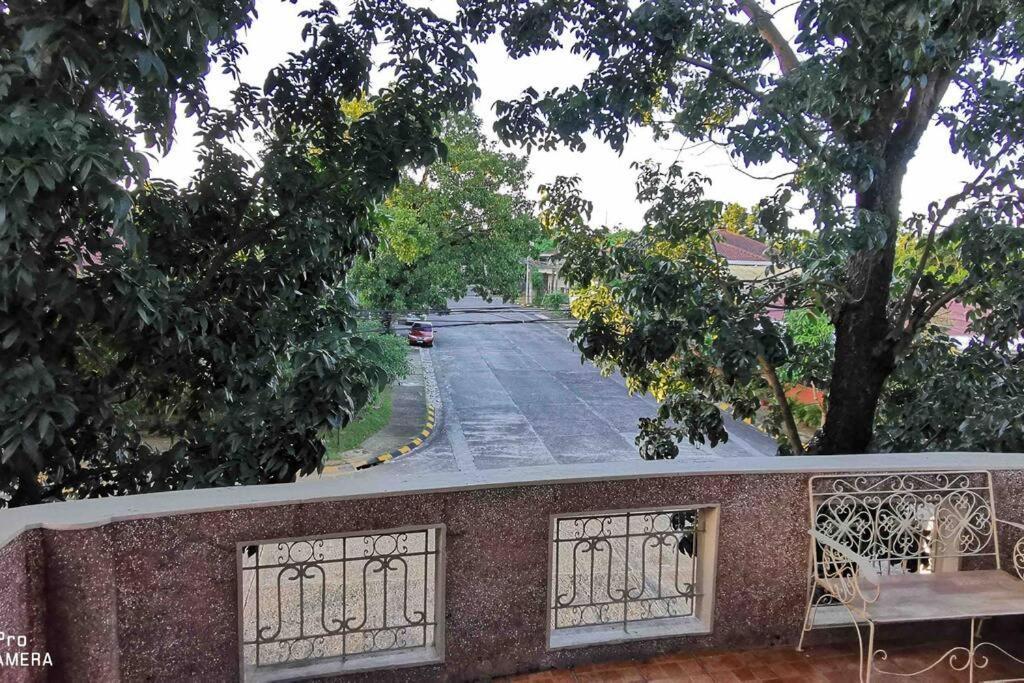 Big House In Quezon City Manila Esterno foto