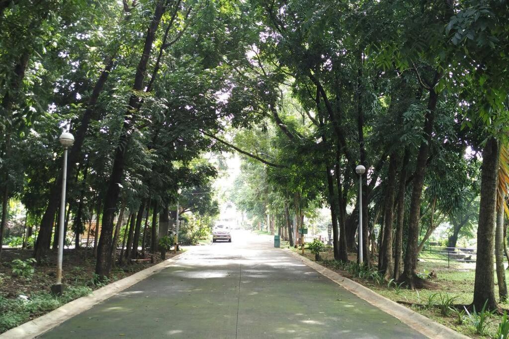 Big House In Quezon City Manila Esterno foto