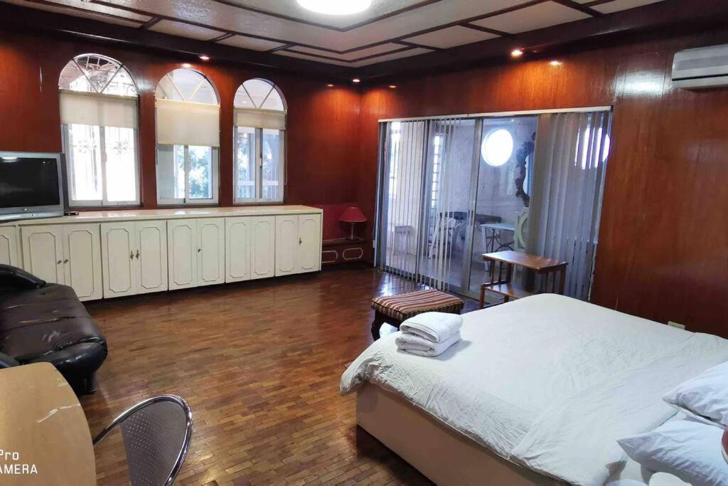 Big House In Quezon City Manila Esterno foto