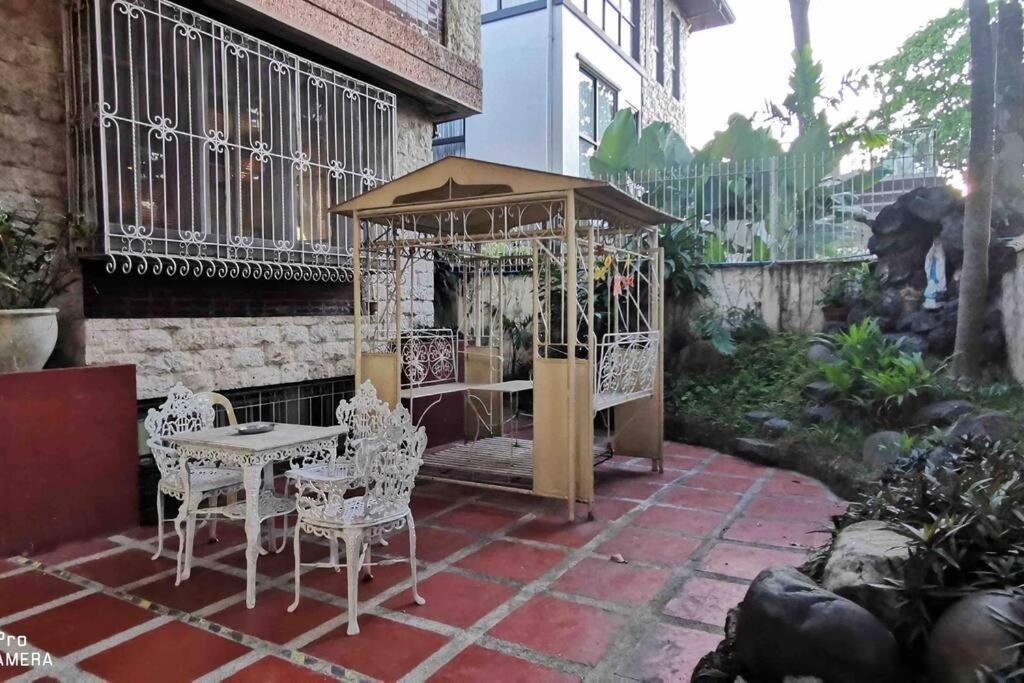 Big House In Quezon City Manila Esterno foto